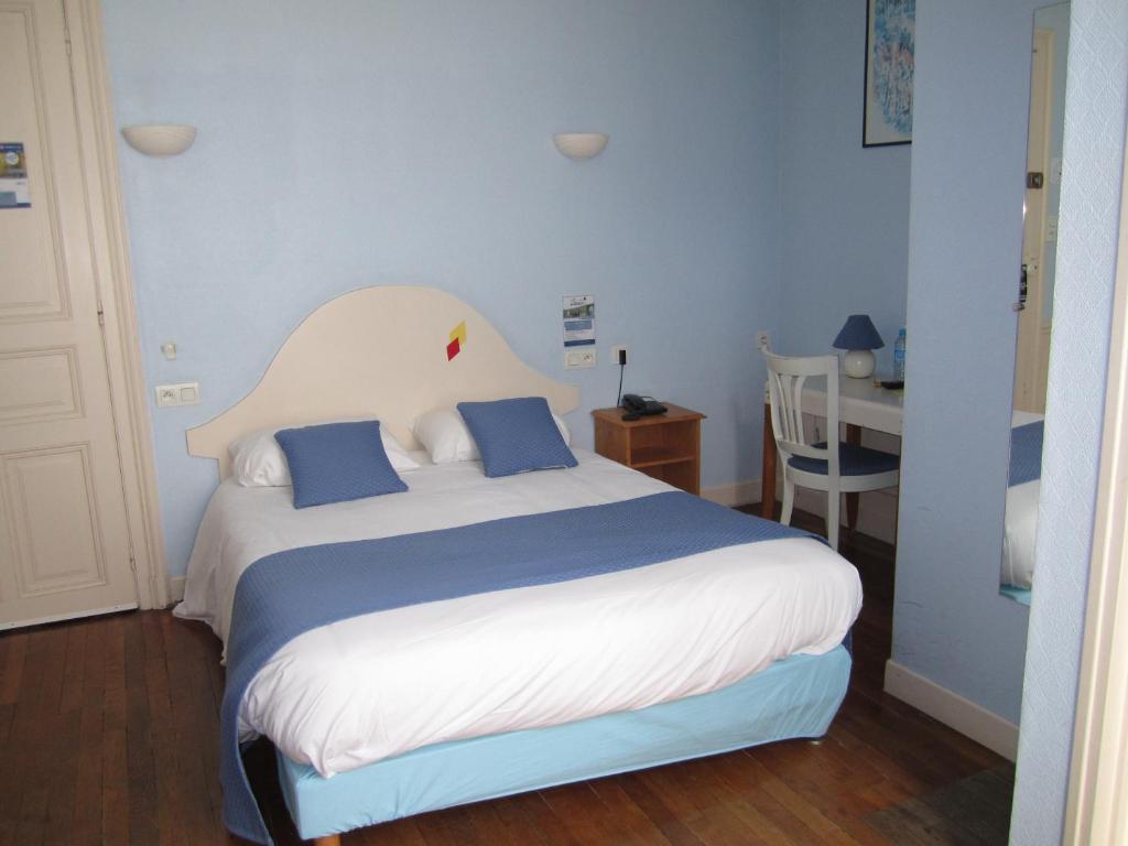 Hotel Arlequin Troyes Quarto foto