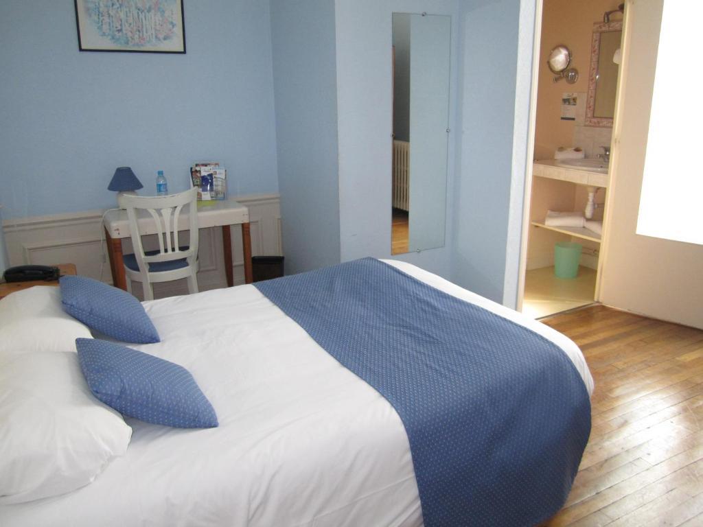 Hotel Arlequin Troyes Quarto foto