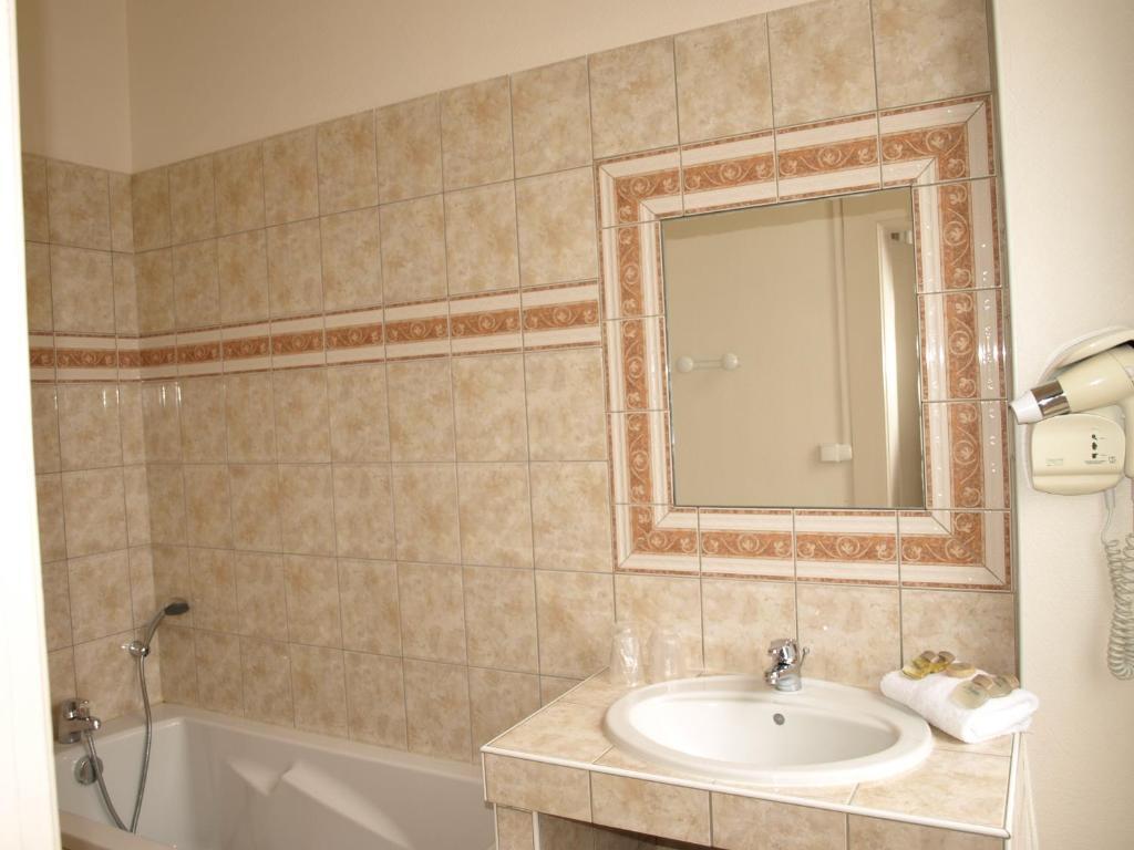 Hotel Arlequin Troyes Quarto foto